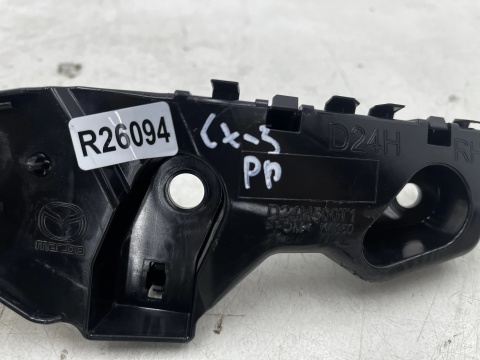 Ślizg Mazda CX-3 CX3 14-21r. prawe przednie mocowanie błotnika zderzaka wspornik prawy przód d24h500t1