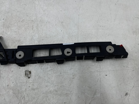 Ślizg Opel Meriva B 10-17r. prawe tylne mocowanie zderzaka wspornik uchwyt prawy tył 13268253
