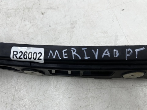 Ślizg Opel Meriva B 10-17r. prawe tylne mocowanie zderzaka wspornik uchwyt prawy tył 13268253