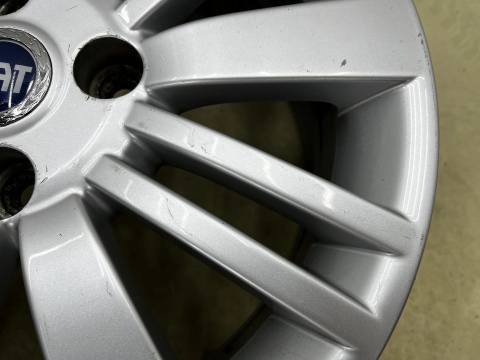 Felgi aluminiowe Fiat r15 cali 6jx15 ET43 4x100 felgi KOMPLET 51776856
