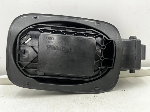 Klapka wlewu paliwa Audi Q3 I 8U 11-18r. 8u0809906e