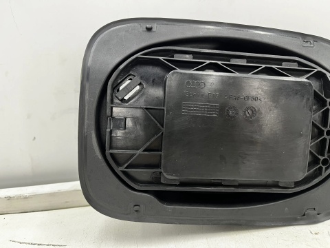 Klapka wlewu paliwa Audi Q3 I 8U 11-18r. 8u0809906e