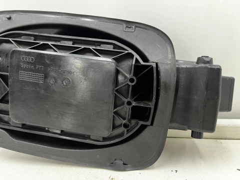 Klapka wlewu paliwa Audi Q3 I 8U 11-18r. 8u0809906e