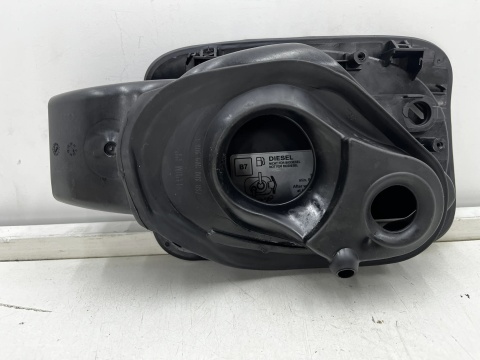 Klapka wlewu paliwa Audi Q3 I 8U 11-18r. 8u0809906e