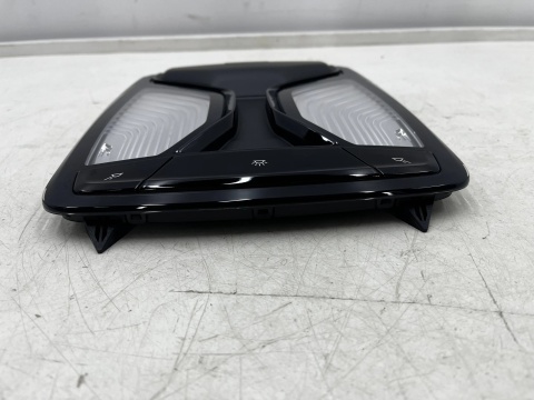 Lampka wnętrza BMW G42 G20 G80 G22 G26 G82 F90 G30 G01 NOWA lampka wnętrza oświetlenie kabiny podsufitki 5b32479