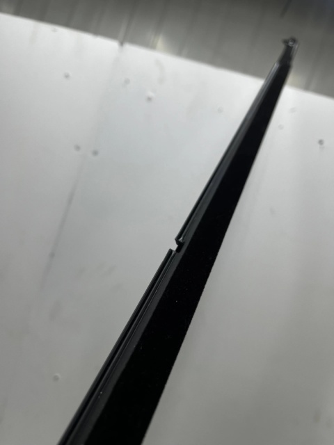 Listwa Mazda 3 IV BP 19r.- prawa przednia uszczelka drzwi zgarniająca CHROM zewnętrzna zewnętrzna bdmt-50-640c