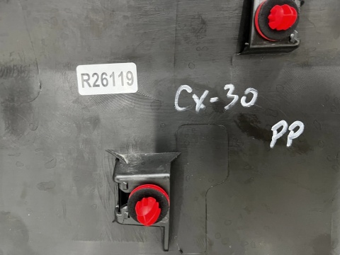 Listwa Mazda CX-30 2019r.- prawa przednia dolna nakładka drzwi prawy przód dfr5-51ra1