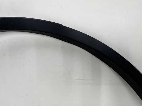 Listwa Tesla Model Y 20r.- PRAWY tylny rant nadkola błotnika nakładka prawy tył połysk 1683862-00-a 1683866-00-a
