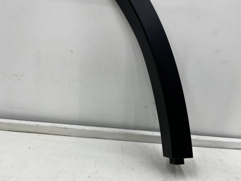 Listwa Tesla Model Y 20r.- PRAWY tylny rant nadkola błotnika nakładka prawy tył połysk 1683862-00-a 1683866-00-a