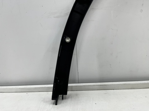 Listwa Tesla Model Y 20r.- PRAWY tylny rant nadkola błotnika nakładka prawy tył połysk 1683862-00-a 1683866-00-a