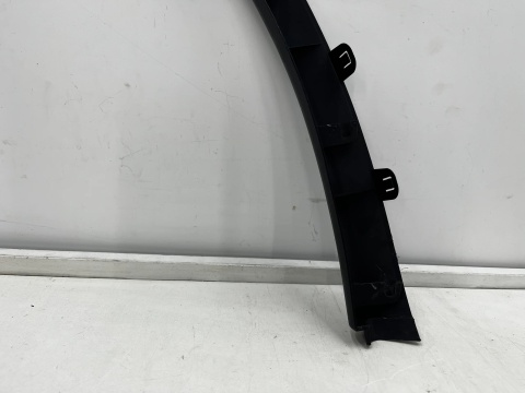 Listwa Tesla Model Y 20r.- PRAWY tylny rant nadkola błotnika nakładka prawy tył połysk 1683862-00-a 1683866-00-a