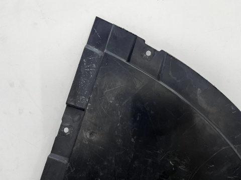 Nadkole Porsche Taycan 19r.- LEWE przednie trójkąt pod zderzak osłona lewy przód 9j0809957b