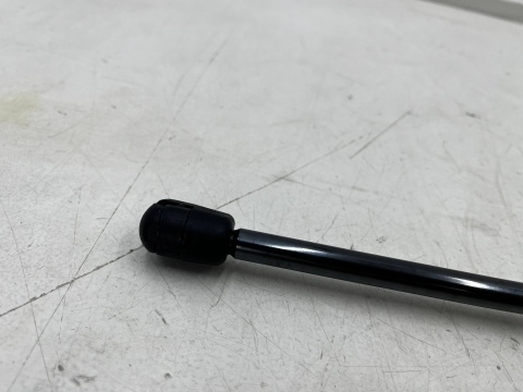 Siłownik klapy VW Caddy 3 III 2k LIFT 15-20r. NOWY oryginalny siłownik klapy bagażnika 2k5827550