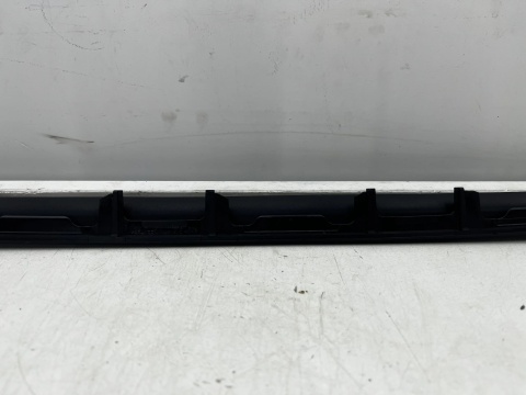 Uszczelka BMW 3 G20 G21 18r.- prawa przednia guma szyby czołowej przedniej prawy przód 51317427874