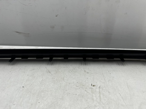 Uszczelka BMW M4 G83 Cabrio 21r.- prawa przednia guma szyby czołowej przedniej prawy przód 51138494508