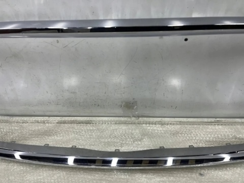 Atrapa Maxus LDV Deliver 9 V90 19r.- ramka chrom maskownica grilla nowa oryginalna C00165406