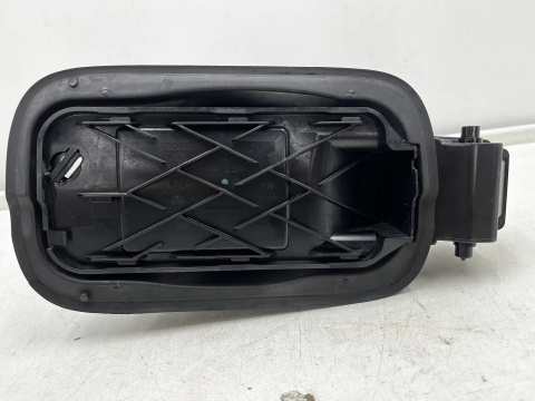Klapka wlewu paliwa Audi A4 B9 15-24r. 8w0809906