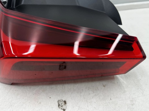 Lampa Cupra Born 21r.- lewa tylna full LED w błotnik oryginalna Europa 10e945095a