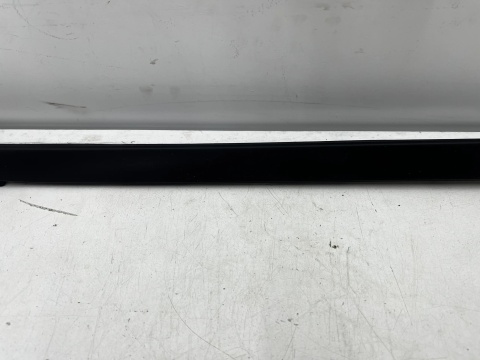 Listwa BMW X3 G01 BMW iX3 G08 17-24r. NOWA lewa nakładka zgarniająca szyby przedniej czołowej zaślepka 7399031