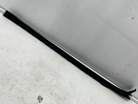Listwa BMW X3 G01 BMW iX3 G08 17-24r. NOWA lewa nakładka zgarniająca szyby przedniej czołowej zaślepka 7399031