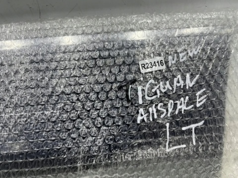 Listwa VW Tiguan 5NN Allspace R-Line 17r.- NOWA lewa tylna dolna nakładka drzwi bocznych lakierowana CHROM lewy tył