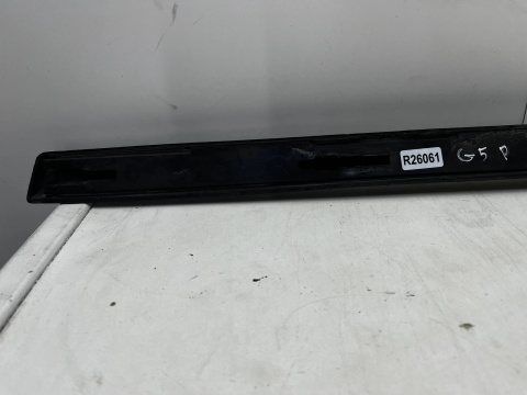 Nakładka progu VW Golf 5 V Touran I 03-09r. PRAWA listwa progowa zewnętrzna próg 1t0854932b