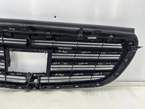 Atrapa Mercedes E-Klasa W213 16-23r. radar przednia maskownica grill A2138808902
