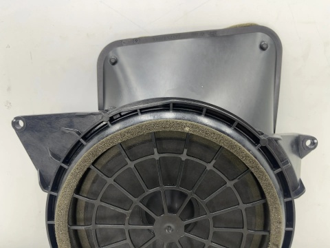Głośnik Audi A8 D3 02-10r. subwoofer półki tylnej bagażnika 4e0035412