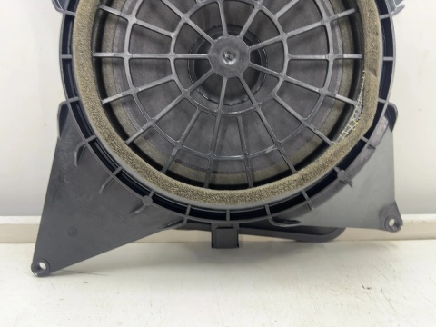 Głośnik Audi A8 D3 02-10r. subwoofer półki tylnej bagażnika 4e0035412