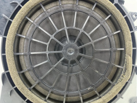 Głośnik Audi A8 D3 02-10r. subwoofer półki tylnej bagażnika 4e0035412