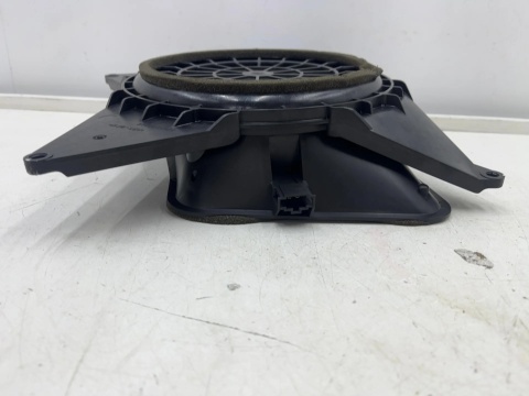 Głośnik Audi A8 D3 02-10r. subwoofer półki tylnej bagażnika 4e0035412