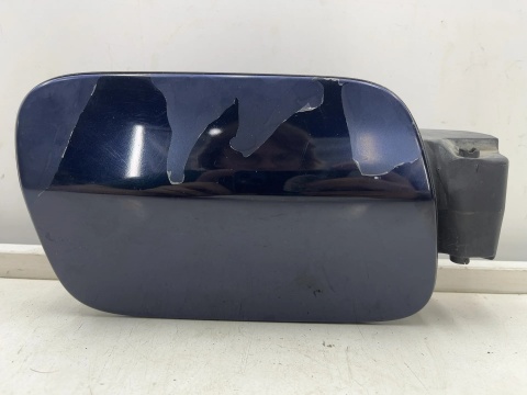 Klapka wlewu paliwa Audi A8 D3 02-10r. 4e0809857e