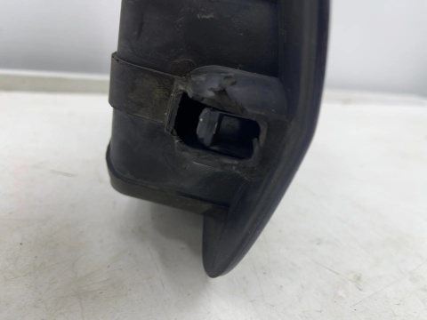 Klapka wlewu paliwa Audi A8 D3 02-10r. 4e0809857e