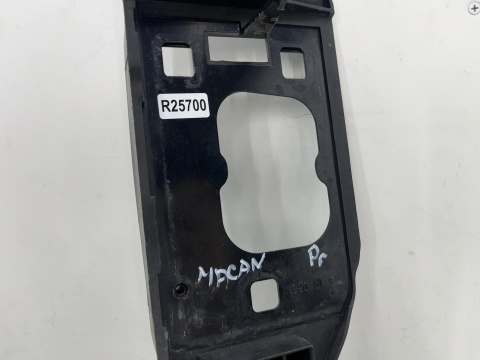 Pas przedni Porsche Macan I 95b 14r.- prawy przedni okular intercoolera wzmocnienie wspornik ramka 95b805594