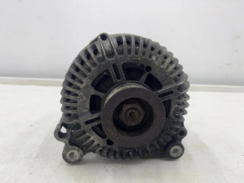 Alternator Audi A8 D3 A6 C6 Q7 4L VW Touareg 1 I Transporter T5 T6 02-19r. 059903015r
