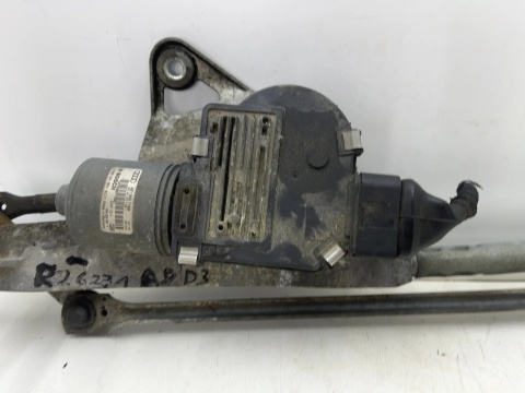 Mechanizm wycieraczek Audi A8 D3 02-10r. przedni silniczek wycieraczek szyby EUROPA 4e1955023g