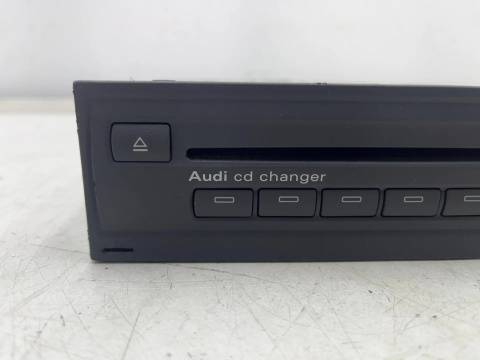 Radio Audi A8 D3 A6 C6 02-10r. zmieniarka płyt CD 4e0035111