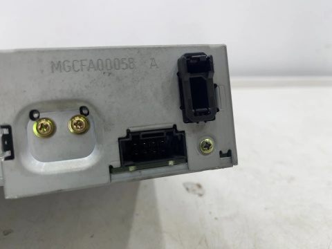Radio Audi A8 D3 A6 C6 02-10r. zmieniarka płyt CD 4e0035111