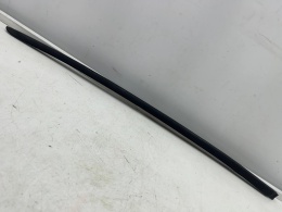 Uszczelka Audi A8 D3 02-10r. prawa przednia guma szyby czołowej przedniej prawy przód