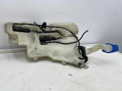 Zbiorniczek spryskiwaczy Audi A8 D3 02-10r. zbiornik dwie pompki 4e0955453h