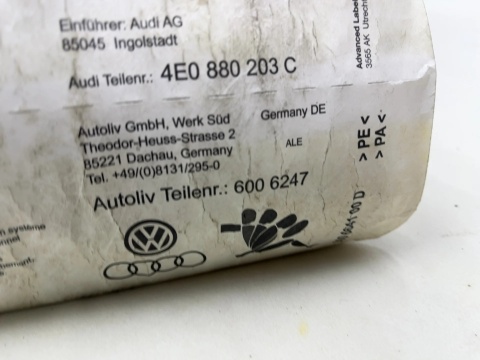 Deska rozdzielcza Audi A8 D3 02-10r. konsola poduszki powietrzne pasy