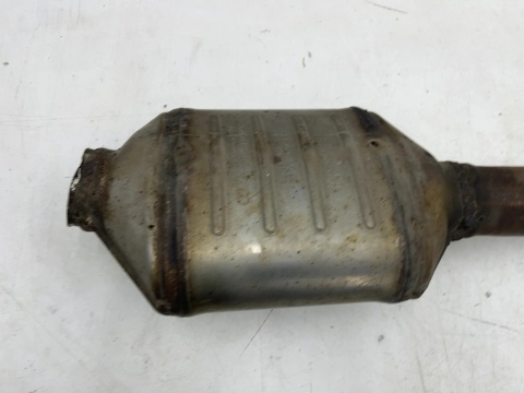 Katalizator Audi A8 D3 02-10r. 3.0 TDI diesel DPF Filtr cząstek stałych oryginalny pełny nie wybity 4e0131701de