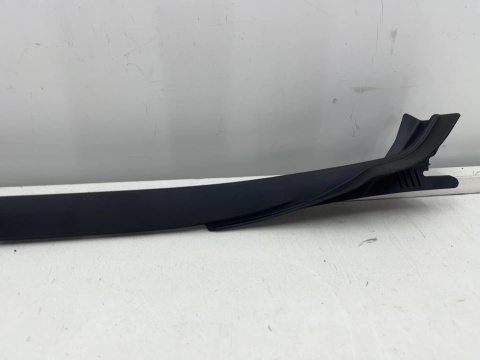 Listwa BMW X3 G01 BMW iX3 G08 17-24r. NOWA prawa nakładka zgarniająca szyby przedniej czołowej zaślepka 7399032