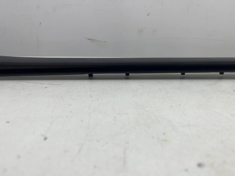 Listwa BMW X3 G01 BMW iX3 G08 17-24r. NOWA prawa nakładka zgarniająca szyby przedniej czołowej zaślepka 7399032
