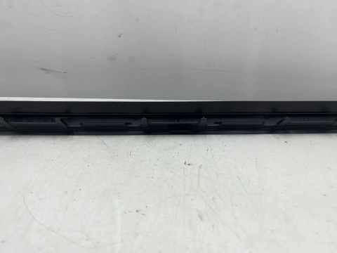 Listwa BMW X3 G01 BMW iX3 G08 17-24r. NOWA prawa nakładka zgarniająca szyby przedniej czołowej zaślepka 7399032
