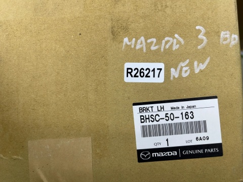 Ślizg Mazda 3 IV BP HB 19r.- NOWE lewe przednie mocowanie radaru zderzaka wspornik lewy przód bhsc-50163