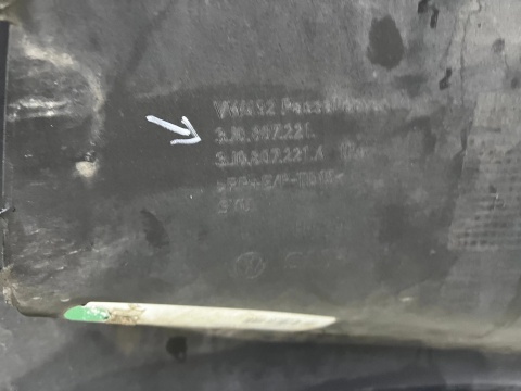 Zderzak przedni VW Passat B9 24r.- przód 6XPDC 3J0807221