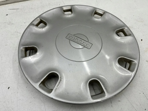 Kołpak Nissan Primera P10 90-98r. 14 cali r14 oryginalny 4031593j00
