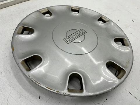 Kołpak Nissan Primera P10 90-98r. 14 cali r14 oryginalny 4031593j00