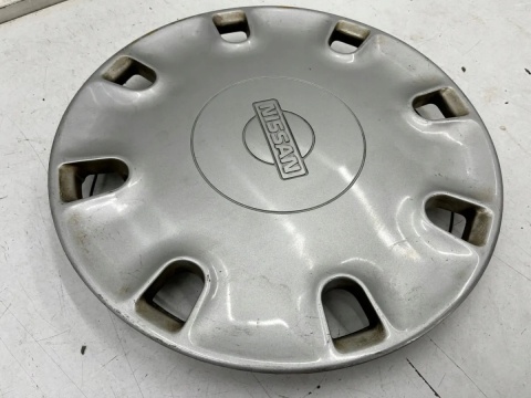 Kołpak Nissan Primera P10 90-98r. 14 cali r14 oryginalny 4031593j00